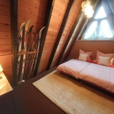 Gemuetliches Ferienhaus Mit Sonniger Terrasse Frankenwald Naehe Badesee Smart-Tv Lichtenberg  Luaran gambar