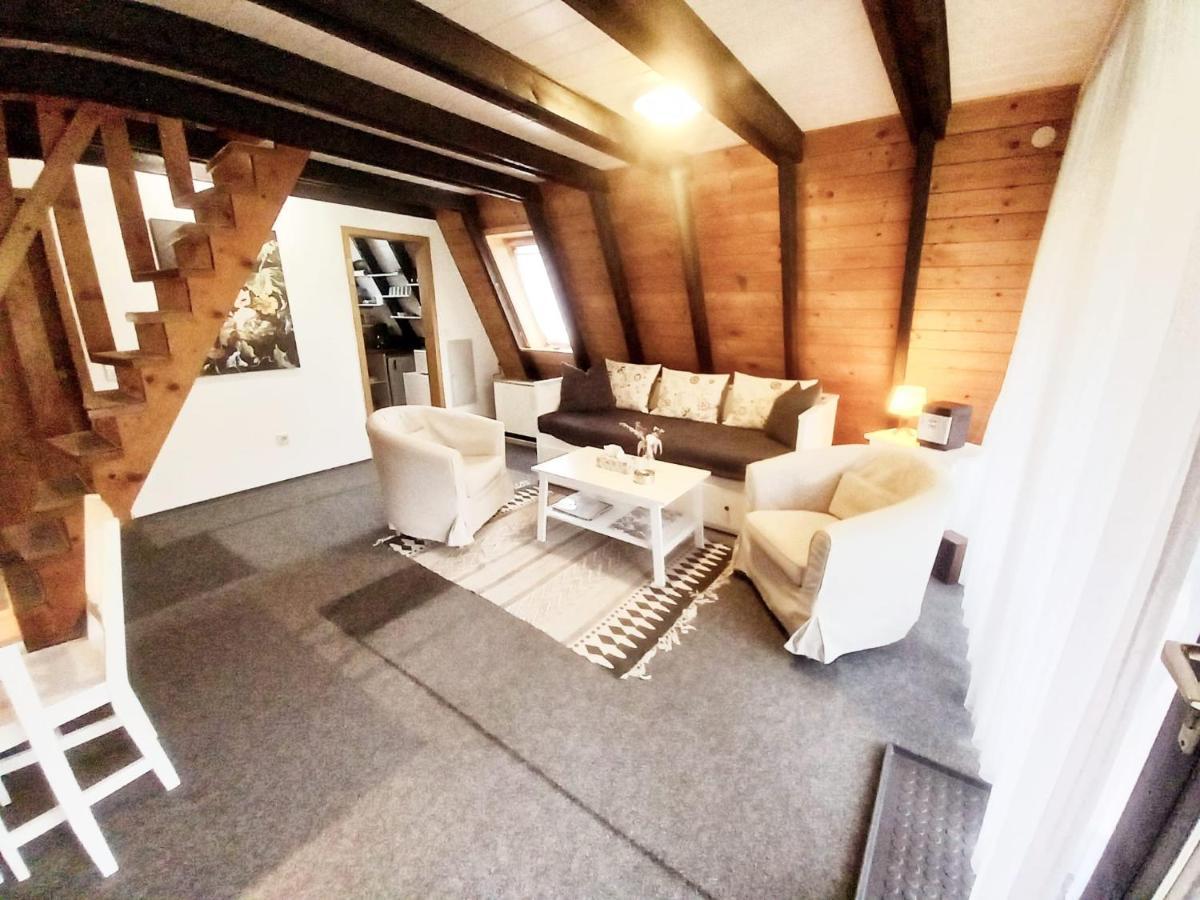 Gemuetliches Ferienhaus Mit Sonniger Terrasse Frankenwald Naehe Badesee Smart-Tv Lichtenberg  Luaran gambar