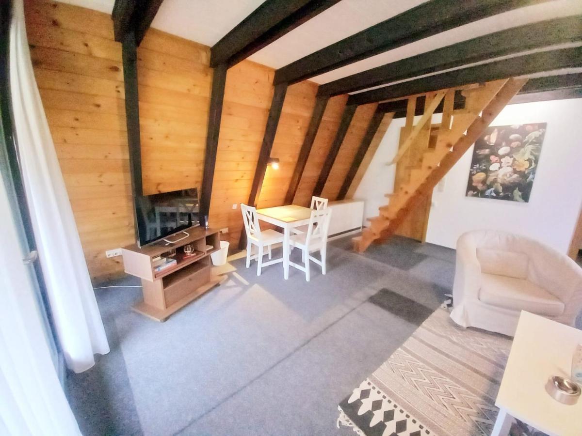 Gemuetliches Ferienhaus Mit Sonniger Terrasse Frankenwald Naehe Badesee Smart-Tv Lichtenberg  Luaran gambar