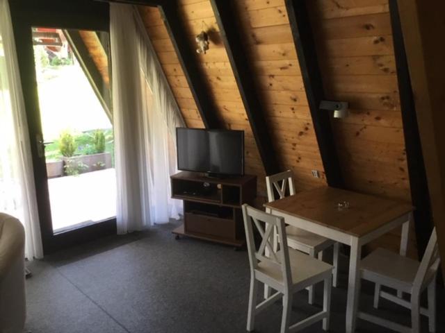 Gemuetliches Ferienhaus Mit Sonniger Terrasse Frankenwald Naehe Badesee Smart-Tv Lichtenberg  Luaran gambar