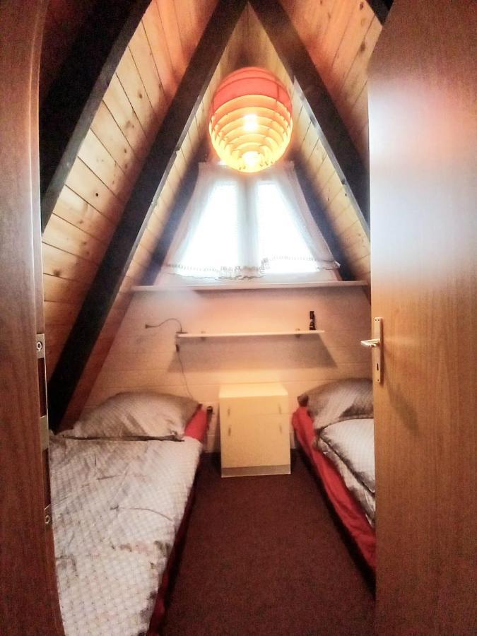 Gemuetliches Ferienhaus Mit Sonniger Terrasse Frankenwald Naehe Badesee Smart-Tv Lichtenberg  Luaran gambar