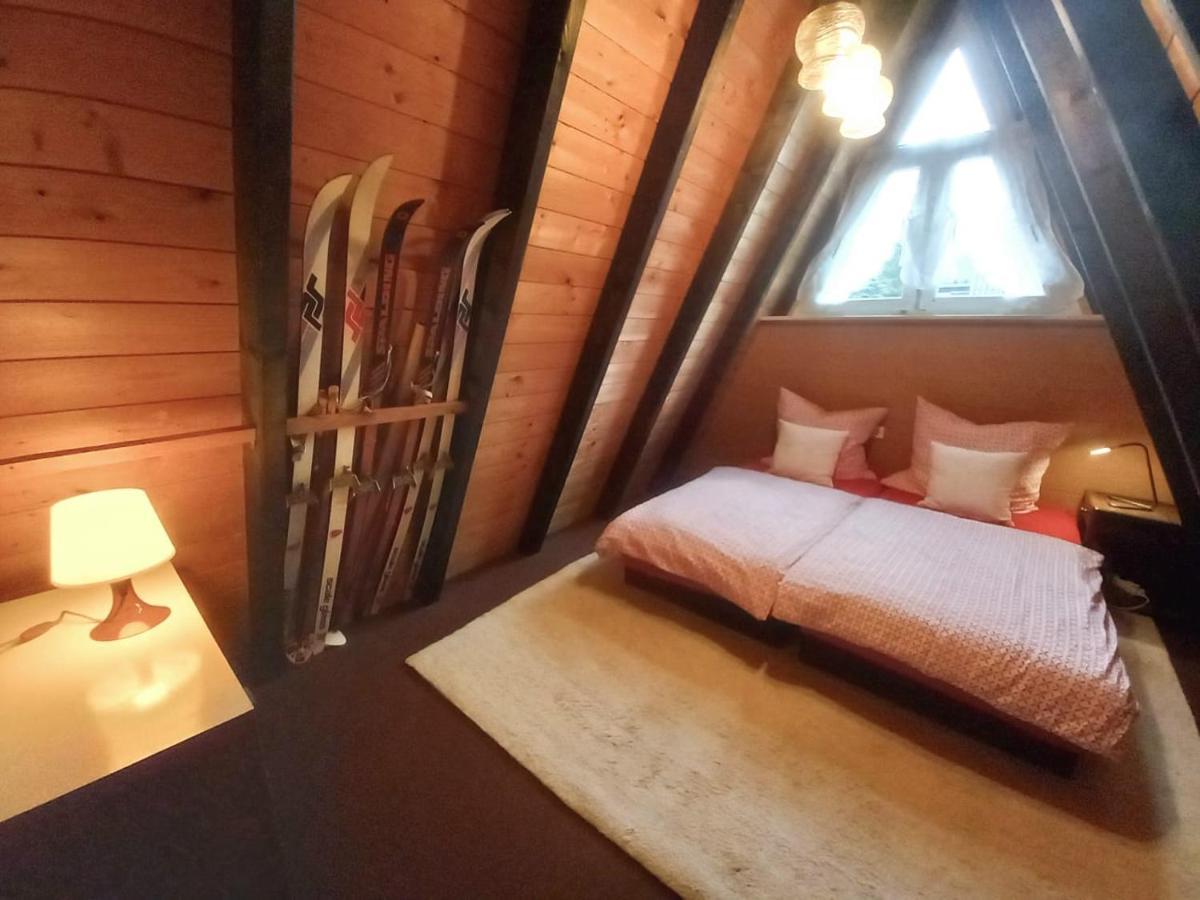 Gemuetliches Ferienhaus Mit Sonniger Terrasse Frankenwald Naehe Badesee Smart-Tv Lichtenberg  Luaran gambar
